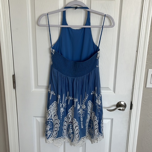 Dolce Vita Halter Blue Embroidered Dress - Picture 2 of 4